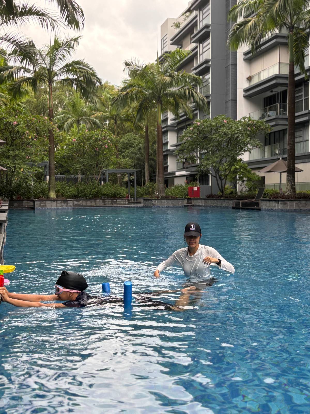 Singapore_Female_Swimming_Coach